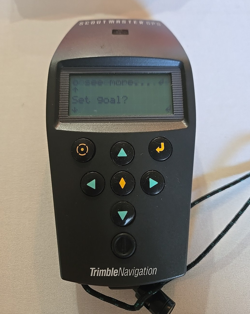 Trimble Navigation Model 17319 Scout Master GPS Unit w/Orange Case