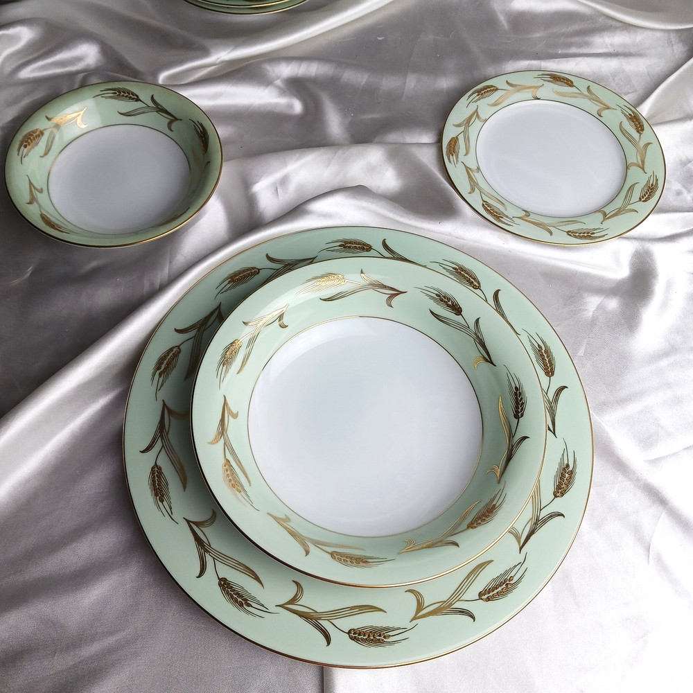NORITAKE ALICE DINNER SET FOR 4