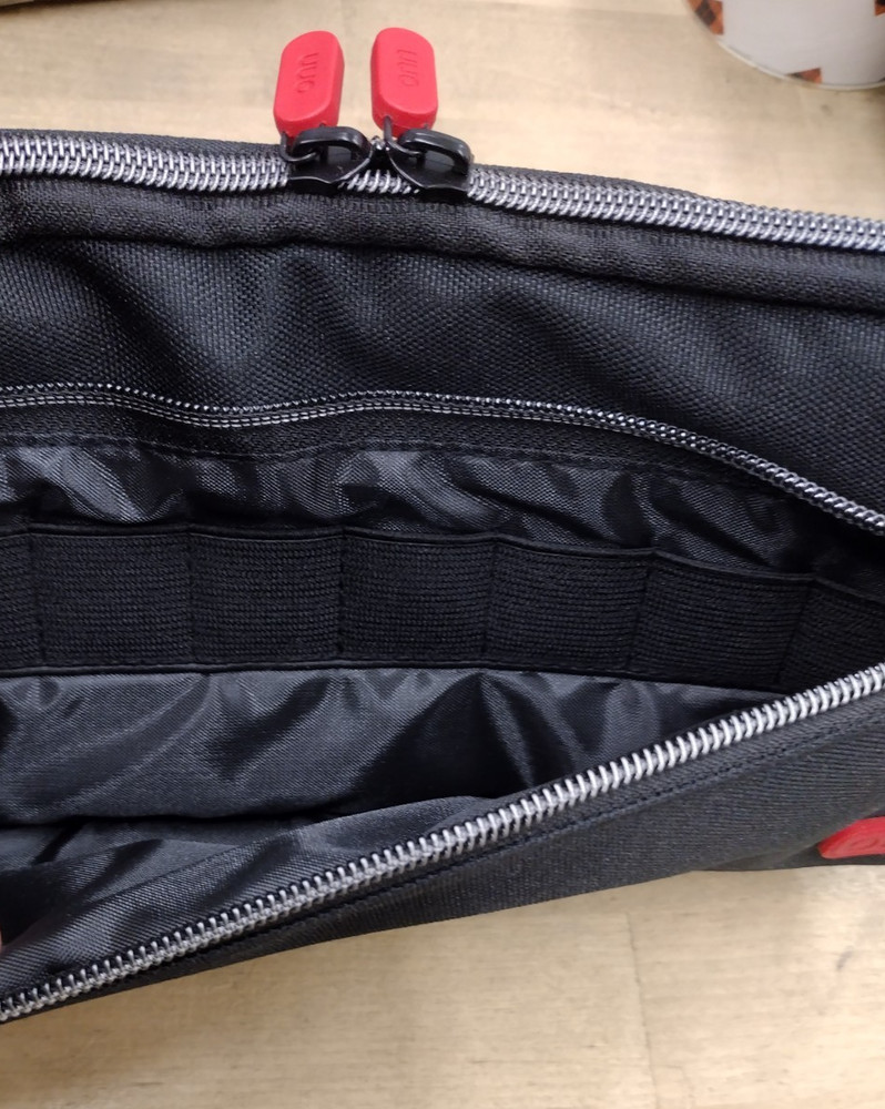 Game Onn. Nintendo Switch Soft Travel Case