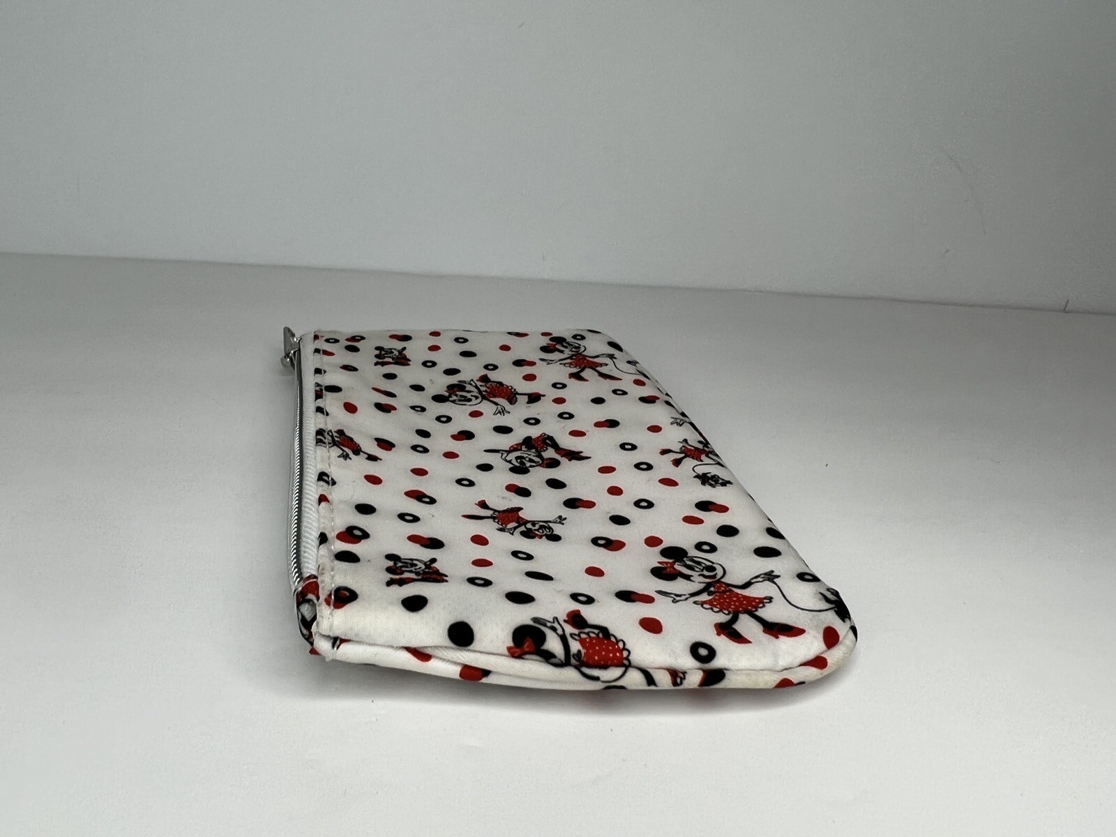 Minnie Mouse FaBOWlous Makeup Bag Pencil Case Wallet