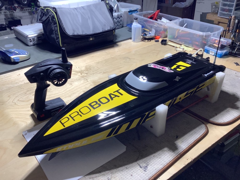 Proboat Impulse 31" RTR 6s