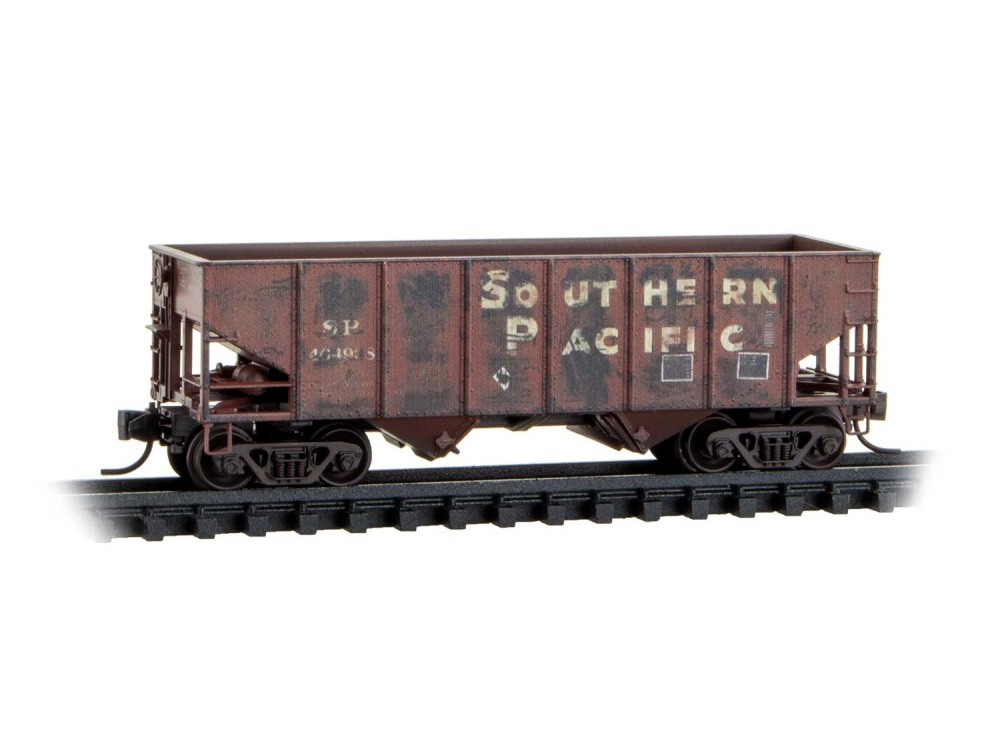 Southern Pacific 33' Twin Bay Hopper Weathered Micro-Trains #056 45 470 N Scale