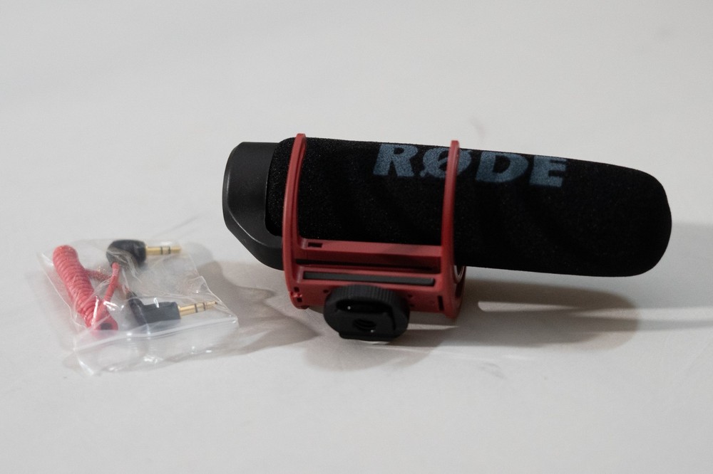 Rode VideoMic GO Lightweight On Camera Microphone