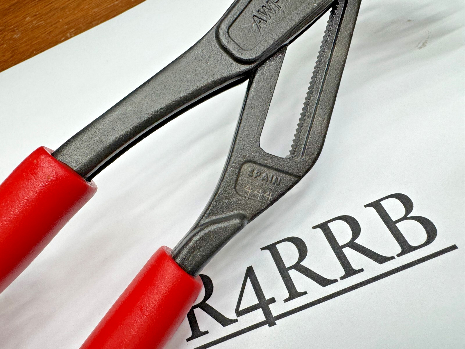 Snap-on Tools RARE NEW ADJUSTABLE FINE TOOTH Soft Grip Water Pump Pliers AWPBX10