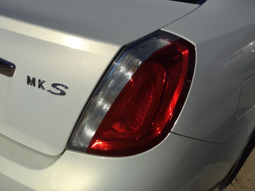MKS 2012 Glove Box 4913891