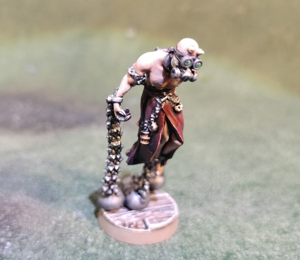 Demon Host fits Daemon