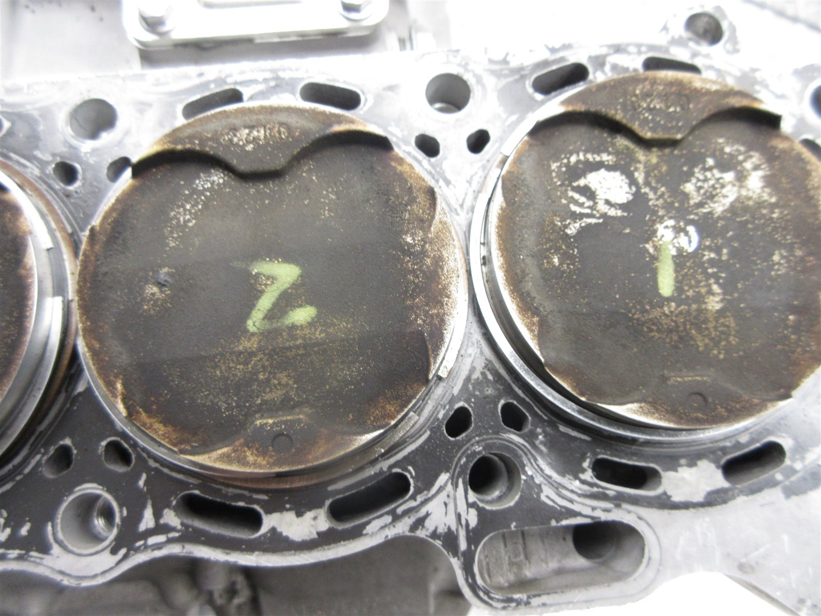 2012 11-15 Kawasaki ZX10R ZX1000 ZX10 Crankcase Case Engine Motor Block Piston