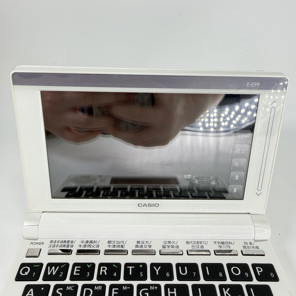 Casio Chinese/English Electronic Pocket Dictionary Translator Device E-E99 White