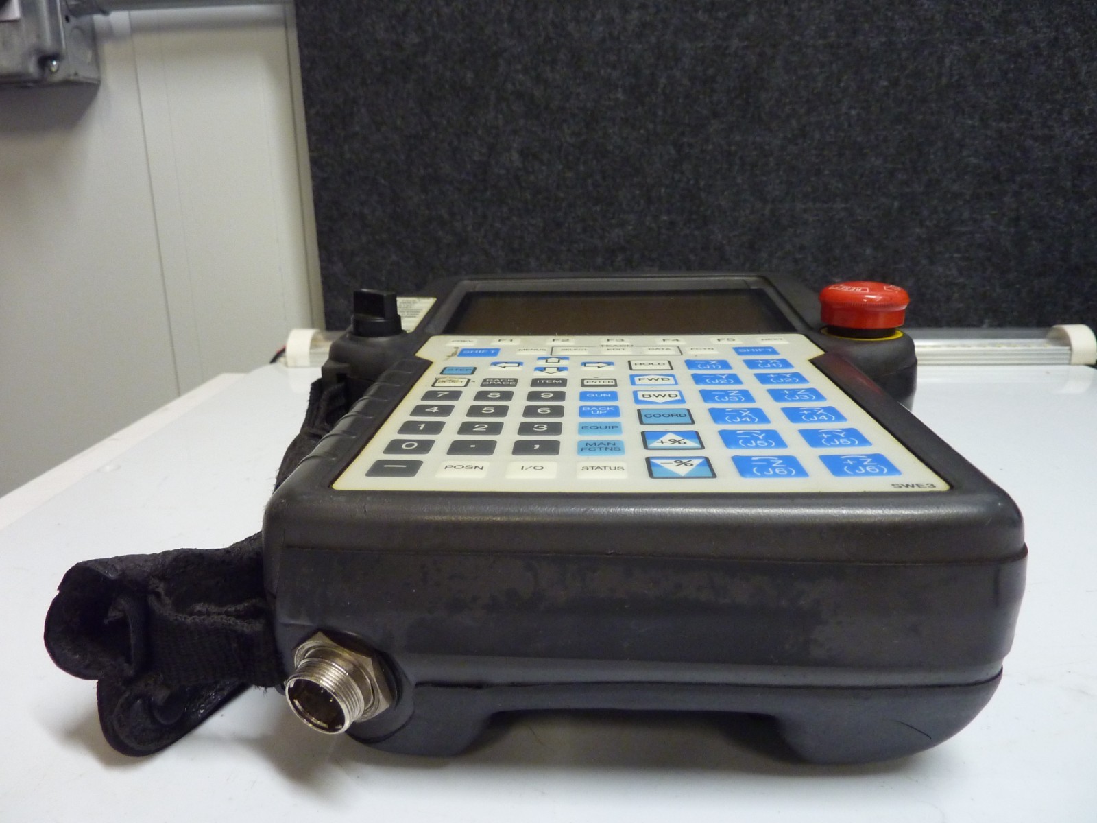 Fanuc A05B-2301-C190 Robot Teach Pendant Operator Interface Hand Control (31851)