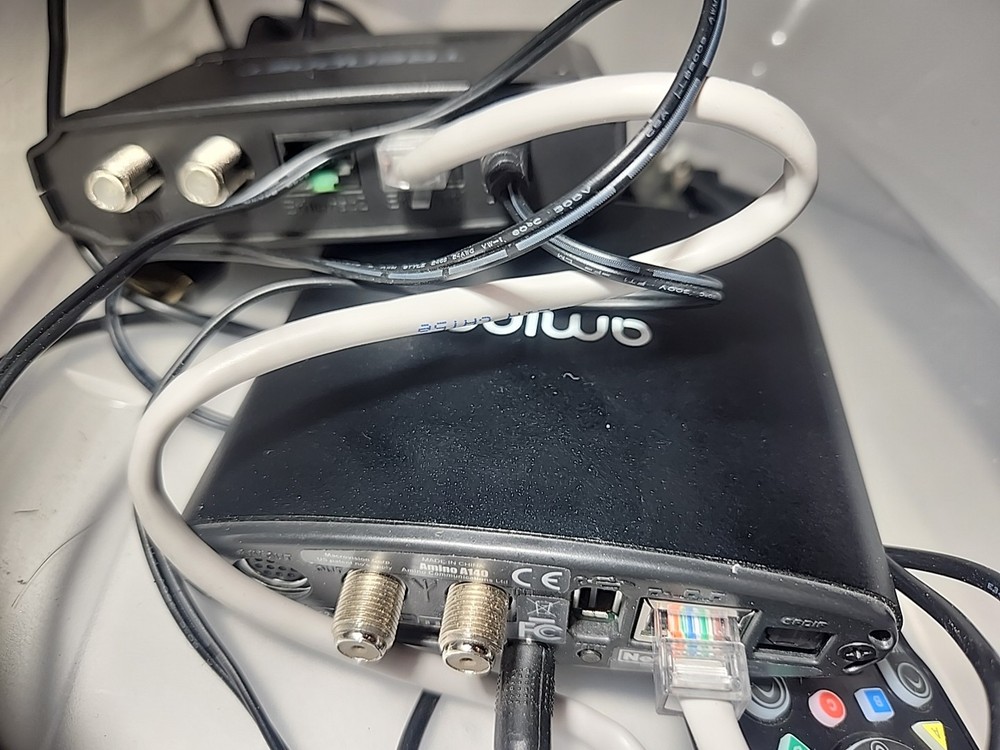 AMINO A140 DECODER ,FASTEST MODEL,HDMI OUTPUT + Trendnet + Remote Untested