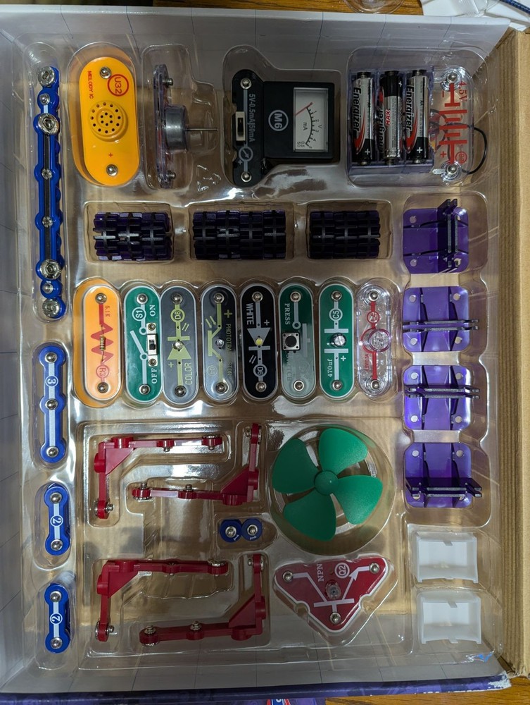 Snap Circuits Elenco My Home Electronics Kit – COMPLETE - STEM Learning!