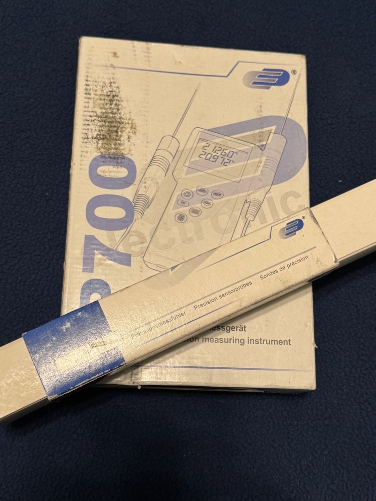 P700 Dostmann Digital Thermometer (Used)