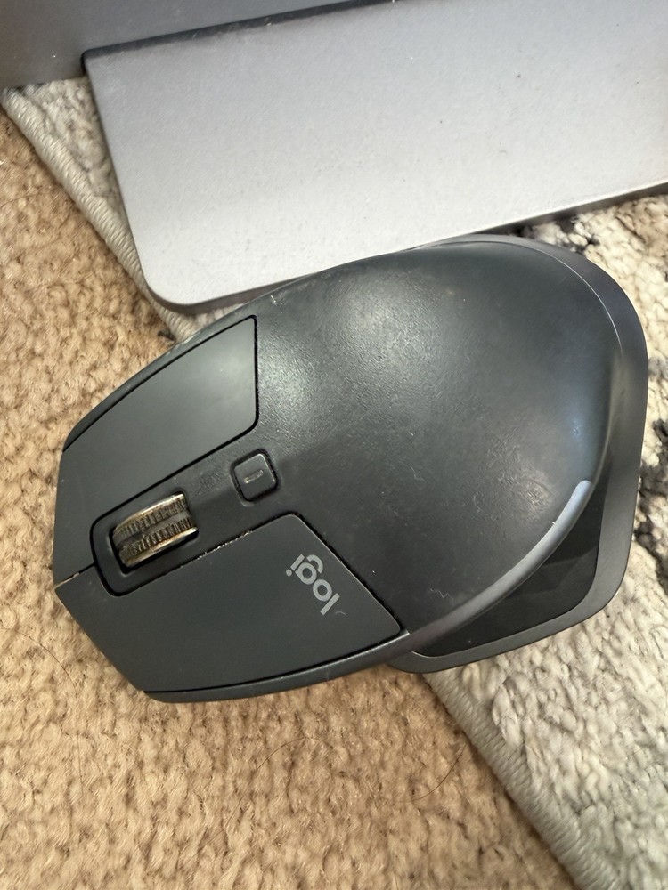 Apple Electronics Bundle Multiple Items