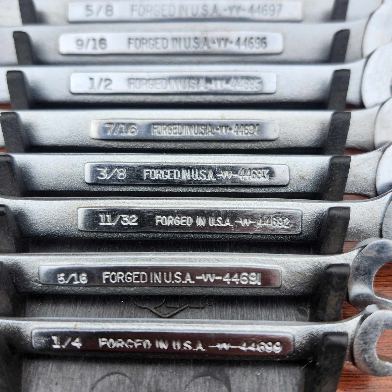 Craftsman SAE Combination Wrench Set USA 12 Pt 1/4" -1- 1/4" 17 Tools All VV Ser