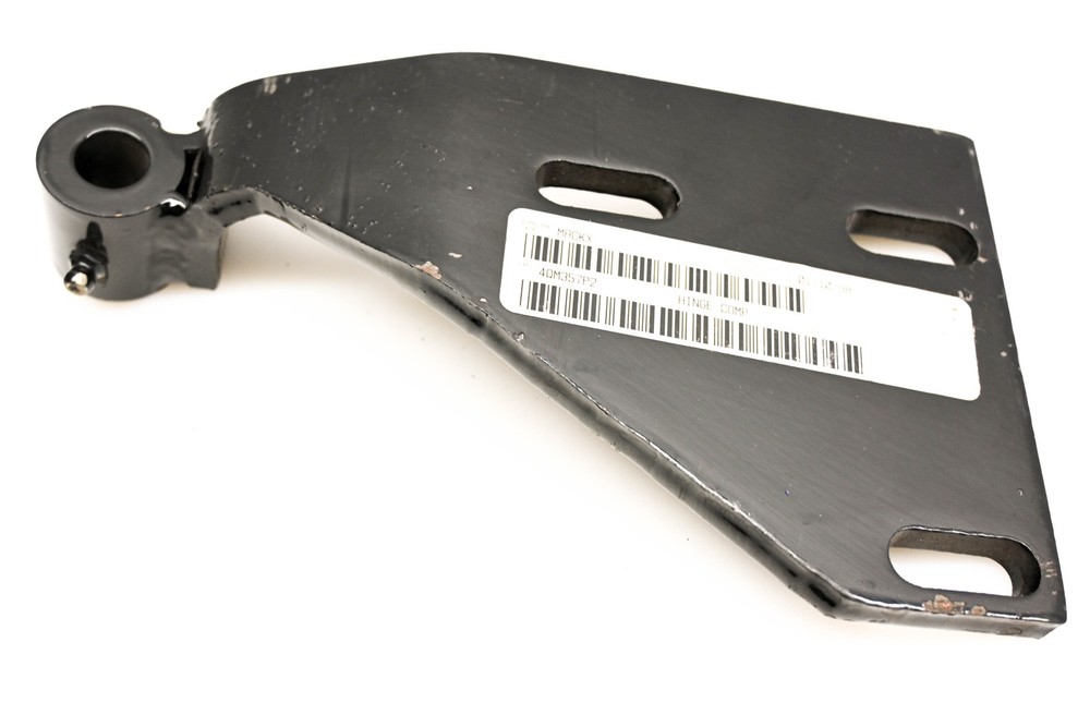 Mack 4QM357P2 Hinge Bracket NOS