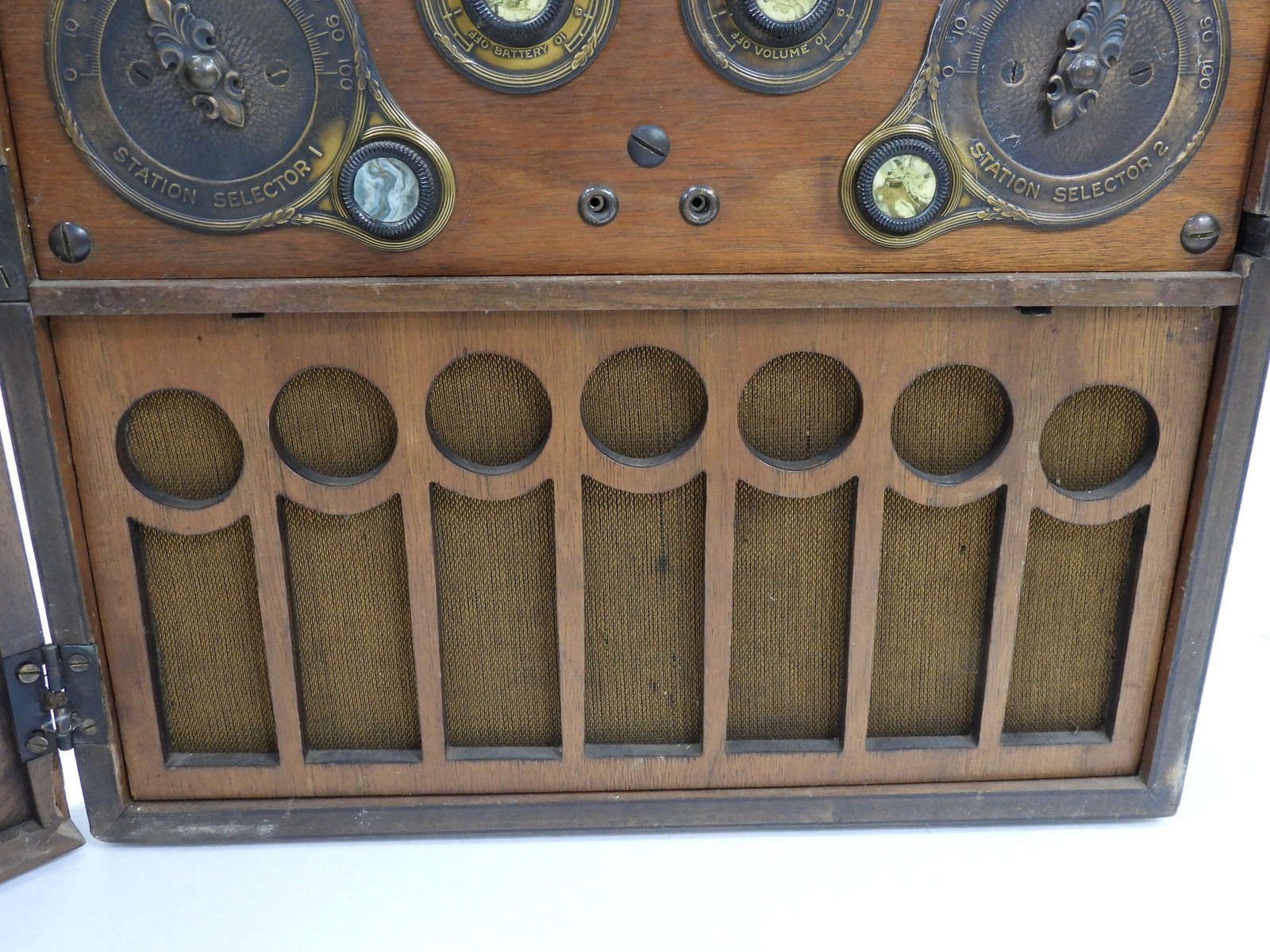 RCA Radiola 26 Vintage Super-Hetrodyne Broadcast Tube Radio w/ Tubes (nice)