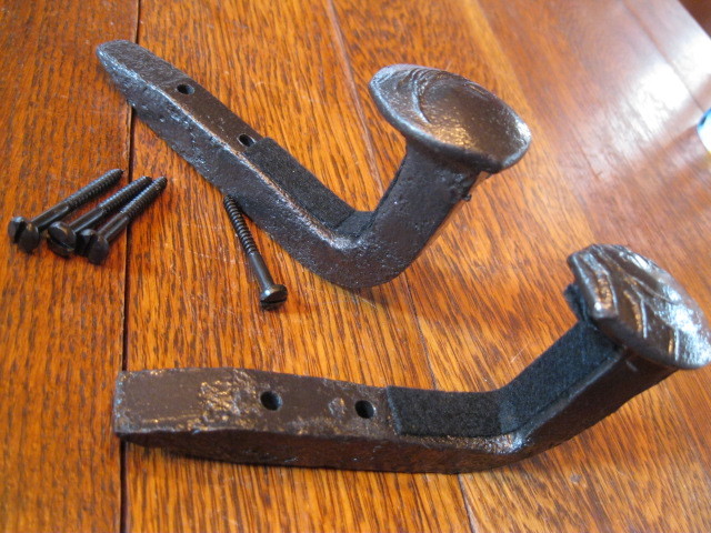 Railroad Spike Gun Rack hooks wall mount, shotgun, rifle, decorative hook-BLACK