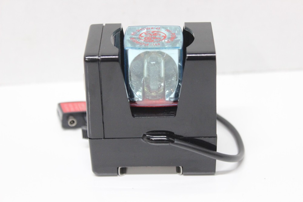 Vintage Polaroid Model 490 Focused Flash - Cube Flash Attachment