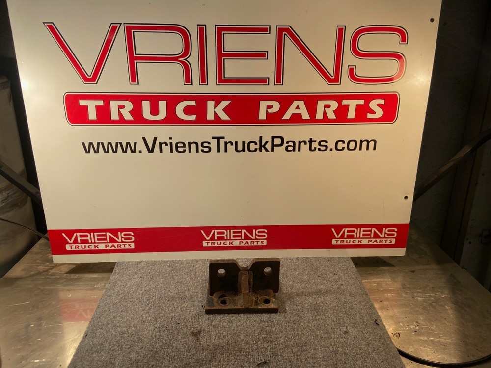 PETERBILT 05-14990L BRACKET-ENGINE SUPT RR LH