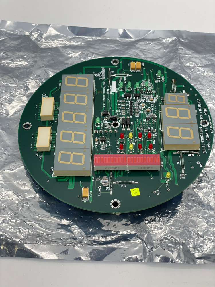 Ian-Conrad Bergan A00055F Multi-Function Tank Display (No Box)