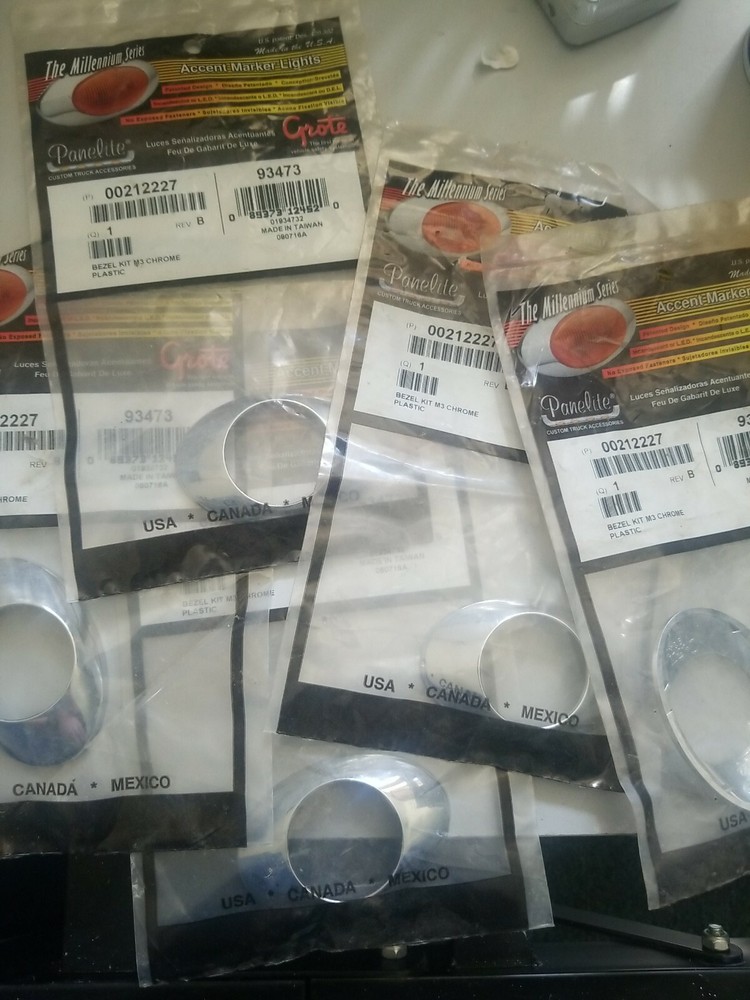 New Panelite 00212227 Bezel Kit M3 Chrome plastic