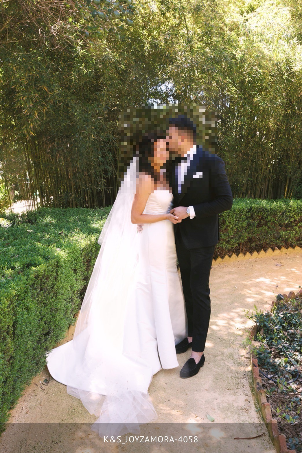 PRONOVIAS WEDDING VEIL – 108" (CATHEDRAL) – PURCHASED/MADE IN SPAIN – WORN ONCE!