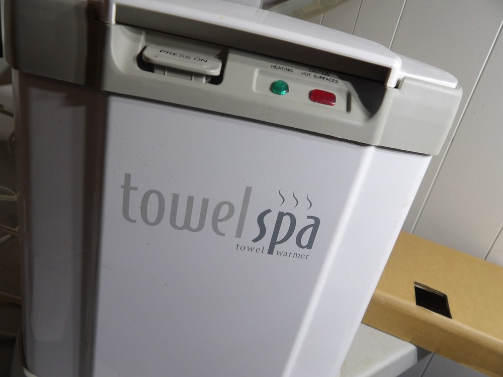 Preowned Towel Spa / Warmer