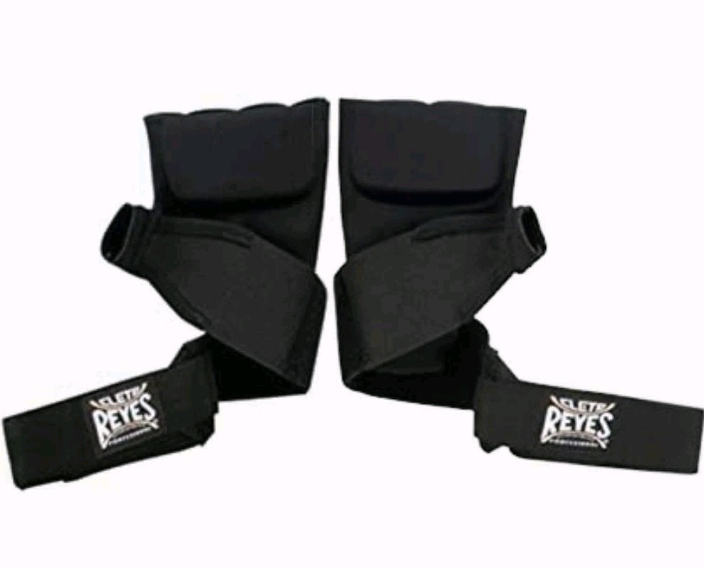 Cleto Reyes quick HandWraps
