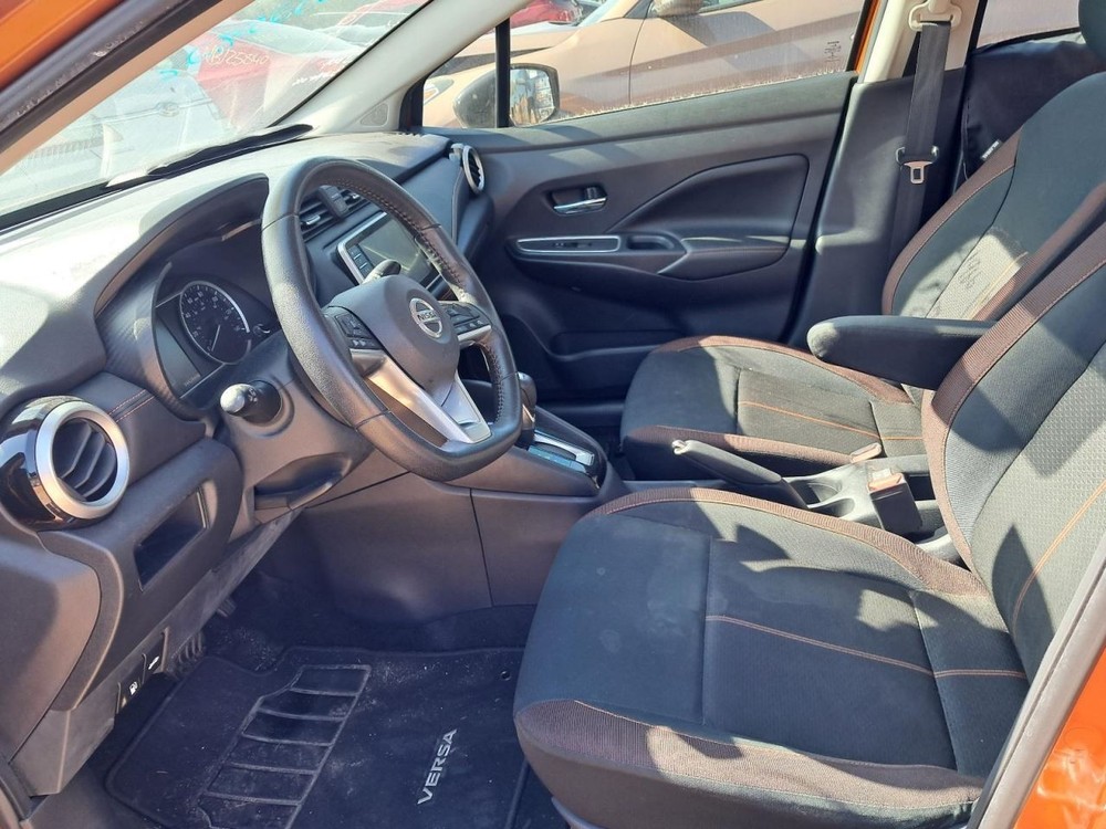 VERSA 2020 Glove Box 4837543