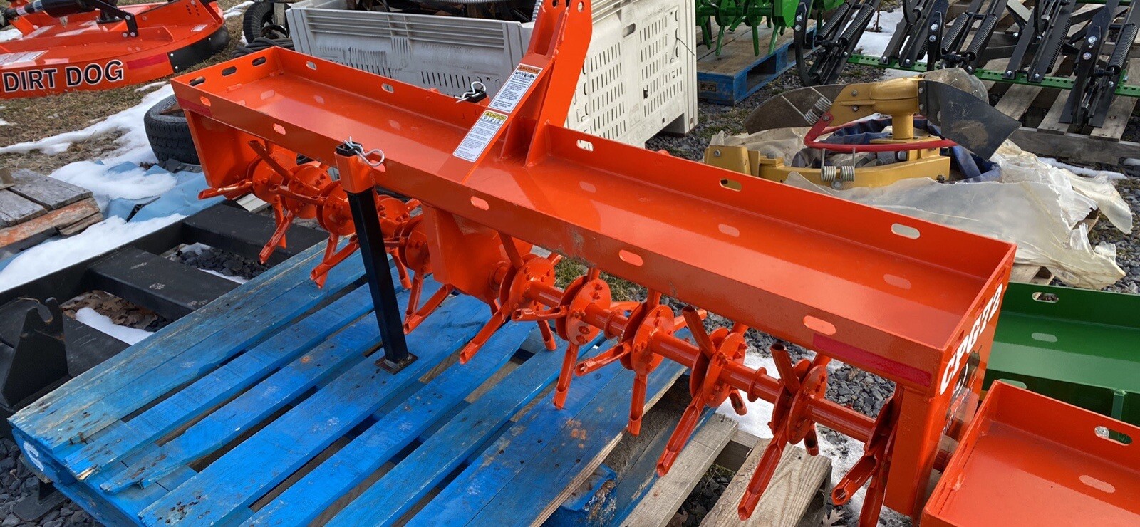 New Dirt Dog Plug Core Aerator 6' in Orange