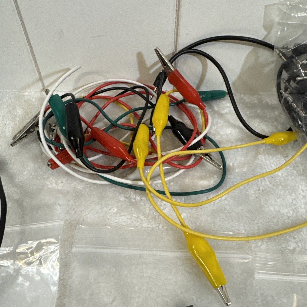 PCS Edventures Discover Robotics Programming Various Parts Large Lot