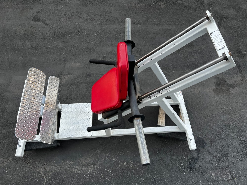 Gibson Seated Calf / Squat