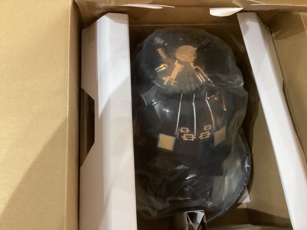 DARTH VADER ELECTRONIC HELMET BLACK SERIES