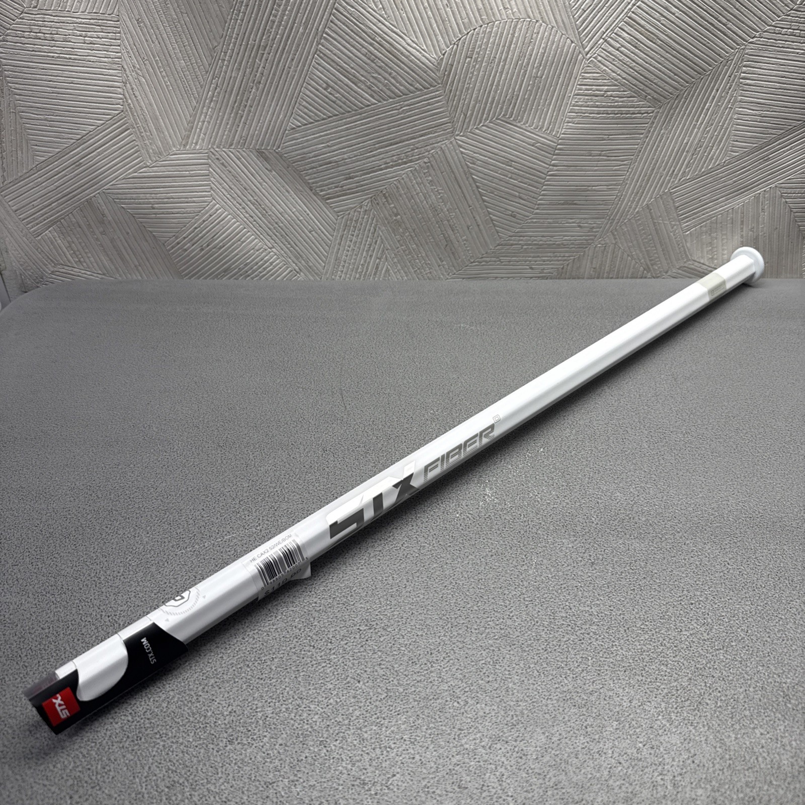 STX Fiber O Lacrosse Shaft - Attack White HE CAX2 52/WE/BOW
