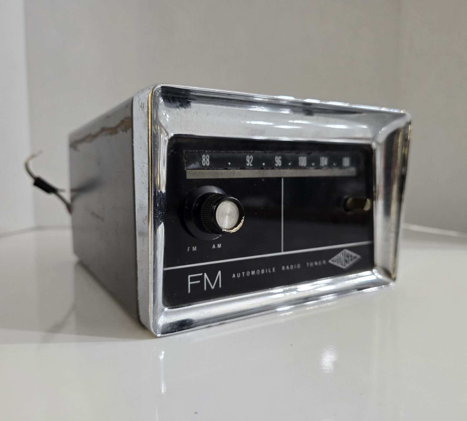 Gonset Antique Car Vacuum tube FM Radio Tuner. Very Rare