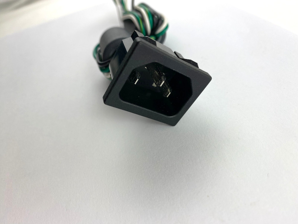 Fluke Networks 3347366 REV 002 Plug