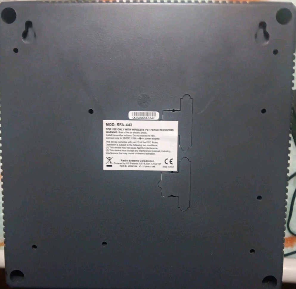 PetSafe Model RFA-443 Containment System. Power adapter. No Collar.