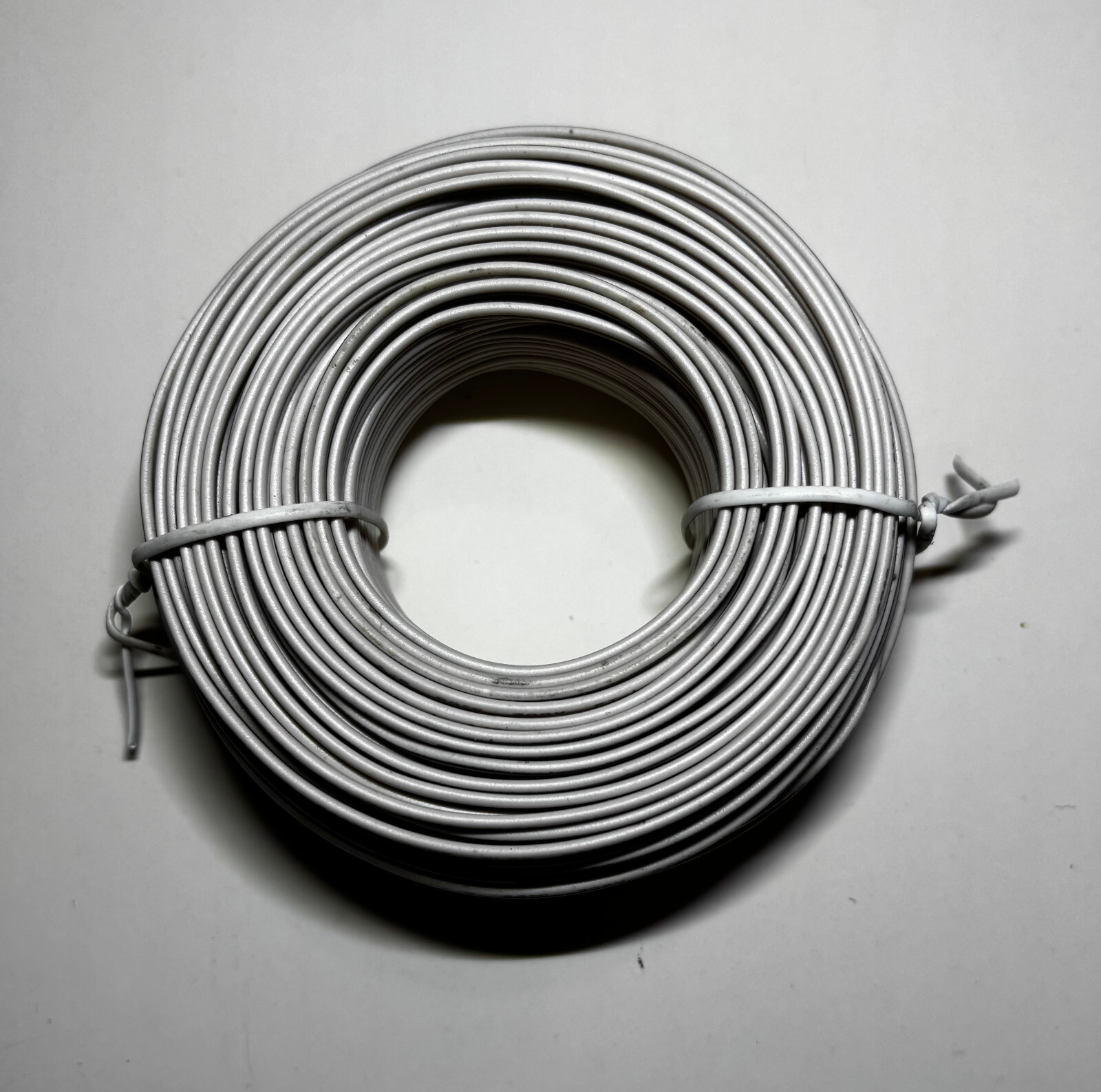 (NEW) Garage Door Opener 2 Conducter Wire "100FT" with BONUS insulated staples