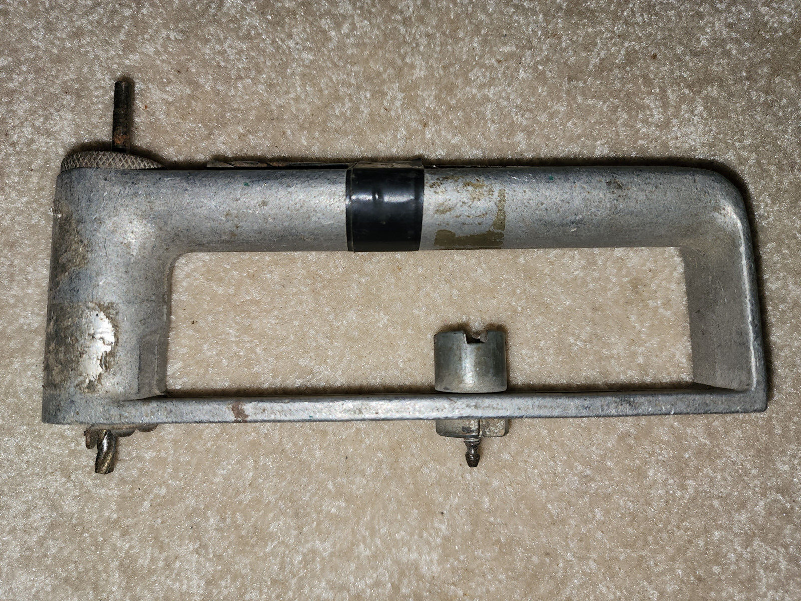 used Malco HC1 round  hole cutter 2-12" made in USA  +  new extra cb cutting bit