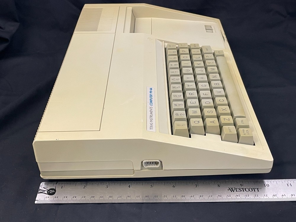 TI-99/4a Computer - Texas Instruments Model PHCOO4A - UNTESTED
