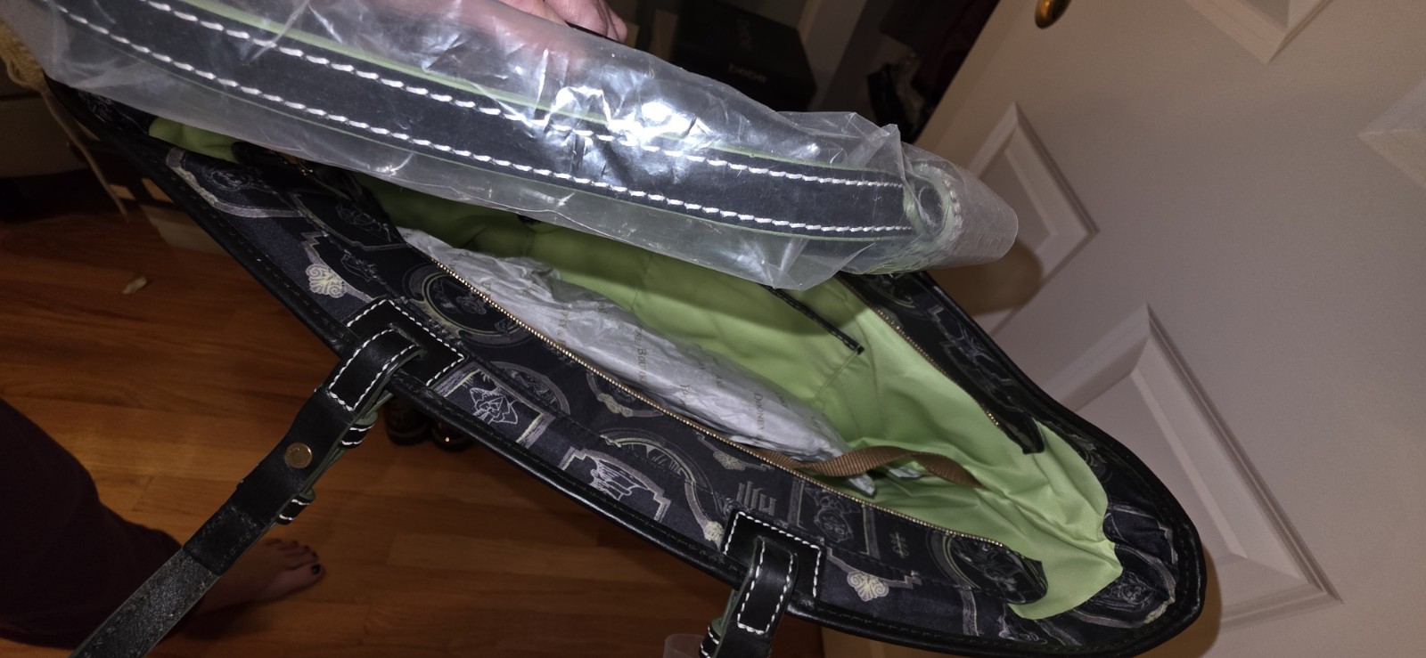 Disney Haunted Mansion Large Tote Vinyl Dooney & Bourke Bag NEW