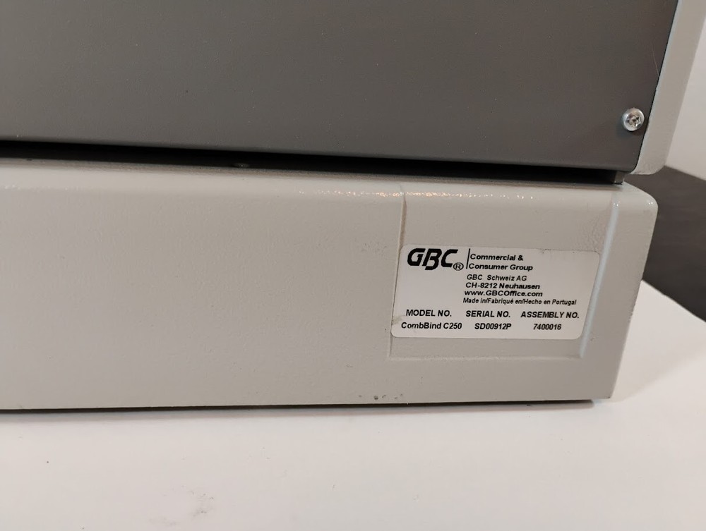 GBC CombBind C250 Binding Machine Model 7400016 Book Binding Press Bindings Incl