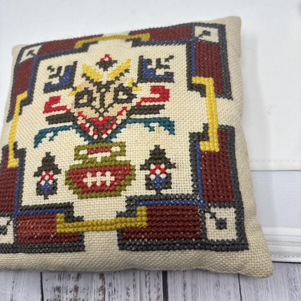 VINTAGE NEEDLEPOINT PILLOW HANDMADE