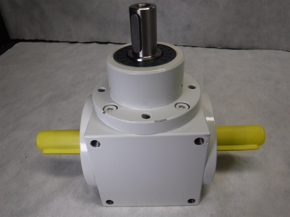 New Atek 0-266-80-003-7 Angular Gear Reducer J1