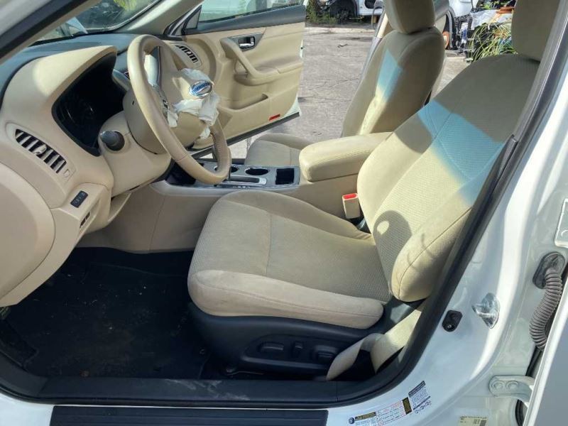 ALTIMA 2015 Fuse Box Cabin 1328501