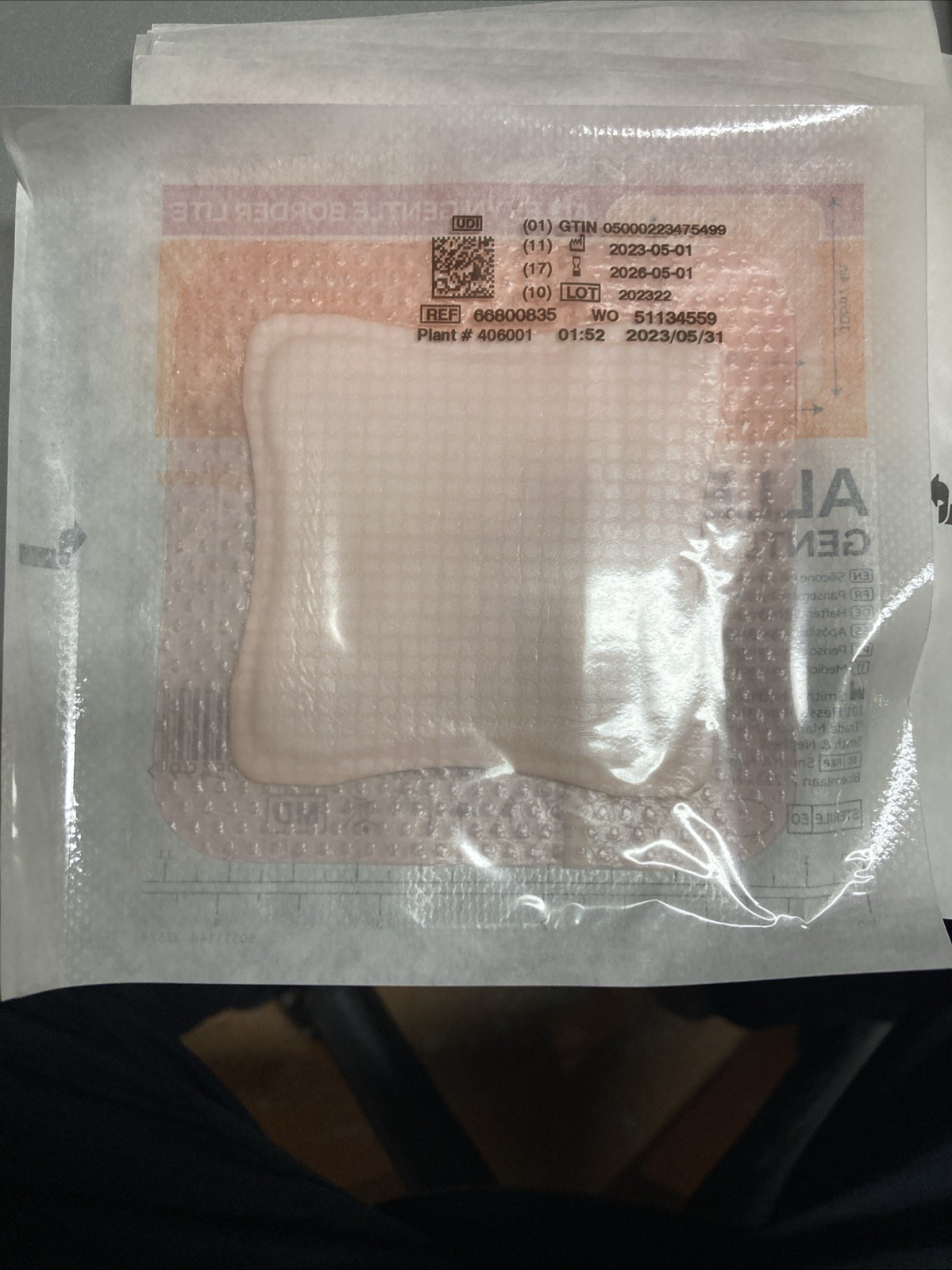 Allevyn Gentle Border Lite 4”x4” 10cmx10cm 66800835 Box Of 10 Exp 2026-05-01