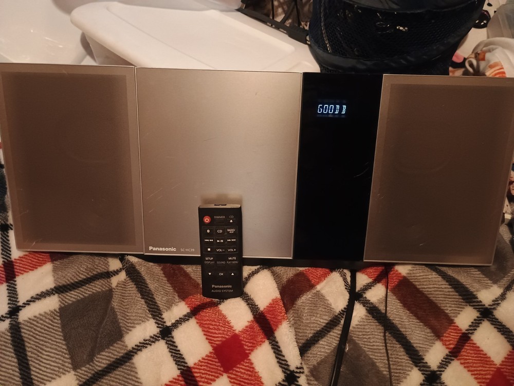 Panasonic SC-HC39 Micro Home Audio Sound System Bluetooth And Remote