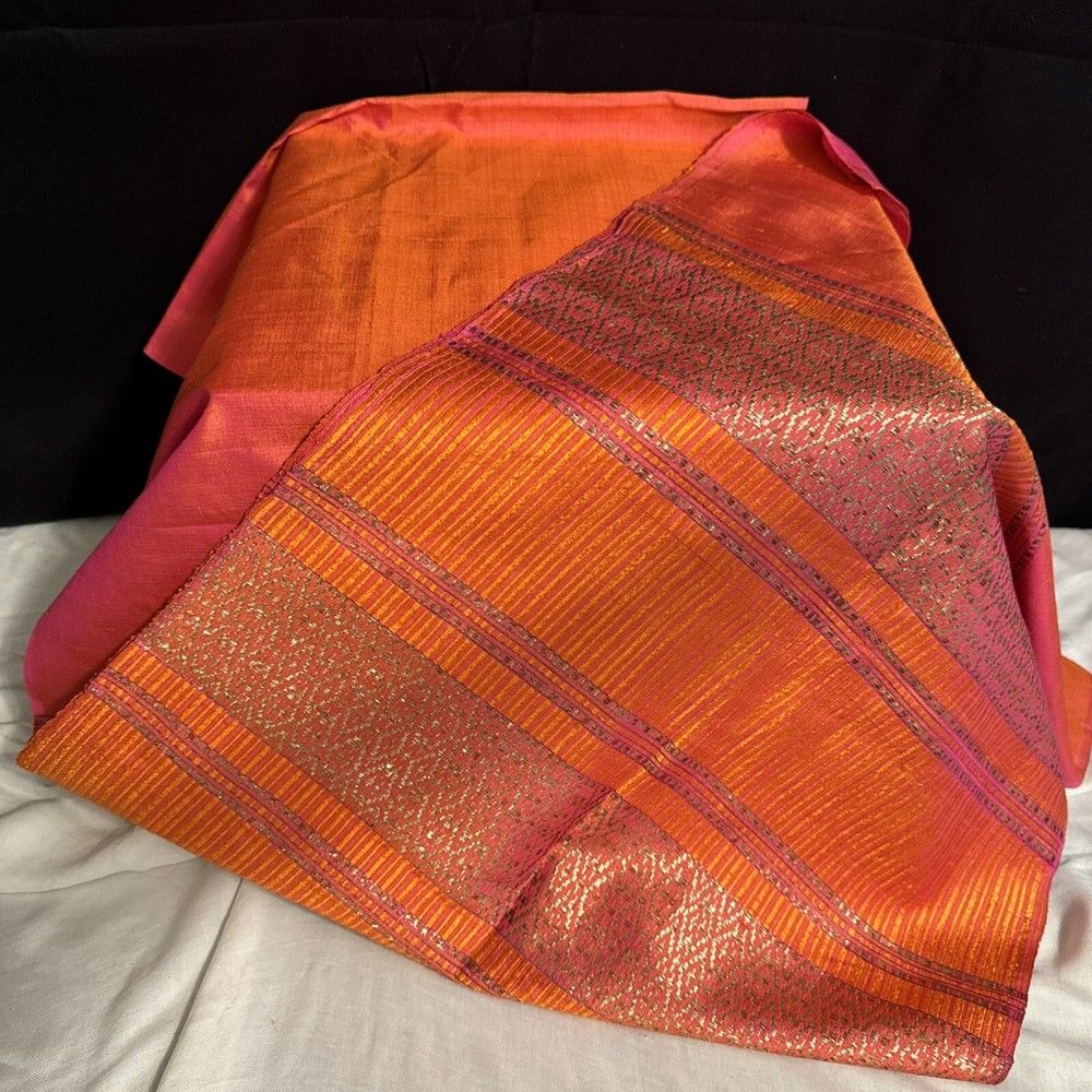 Fusia Colored Tabletop Runner, 92 X 18