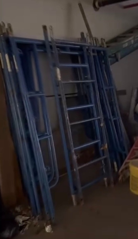 Blue Scaffolds - full description included