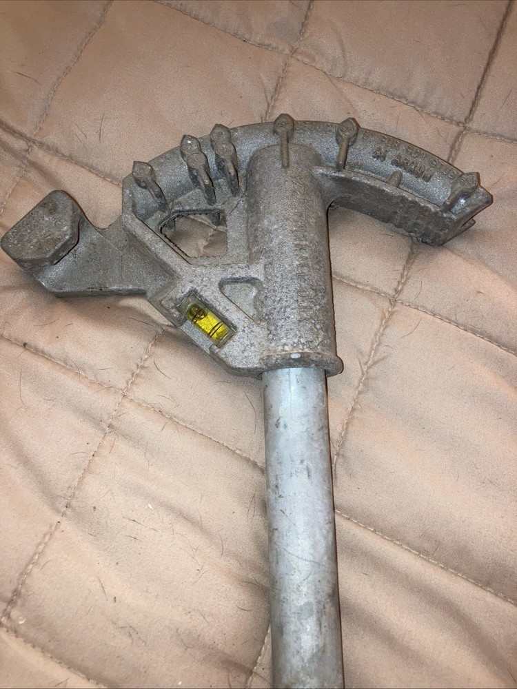 Conduit Bender 1/2” Thin Wall With Metal Extender